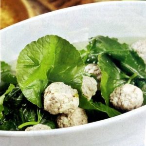 Cây rau má ta làm nước sinh tố, nước ép giải khát